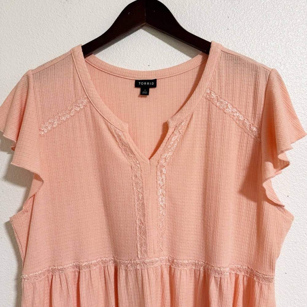 Torrid Babydoll Lace Detail Tee - Picture 3 of 11